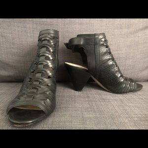 Vince Camuto strappy sandals